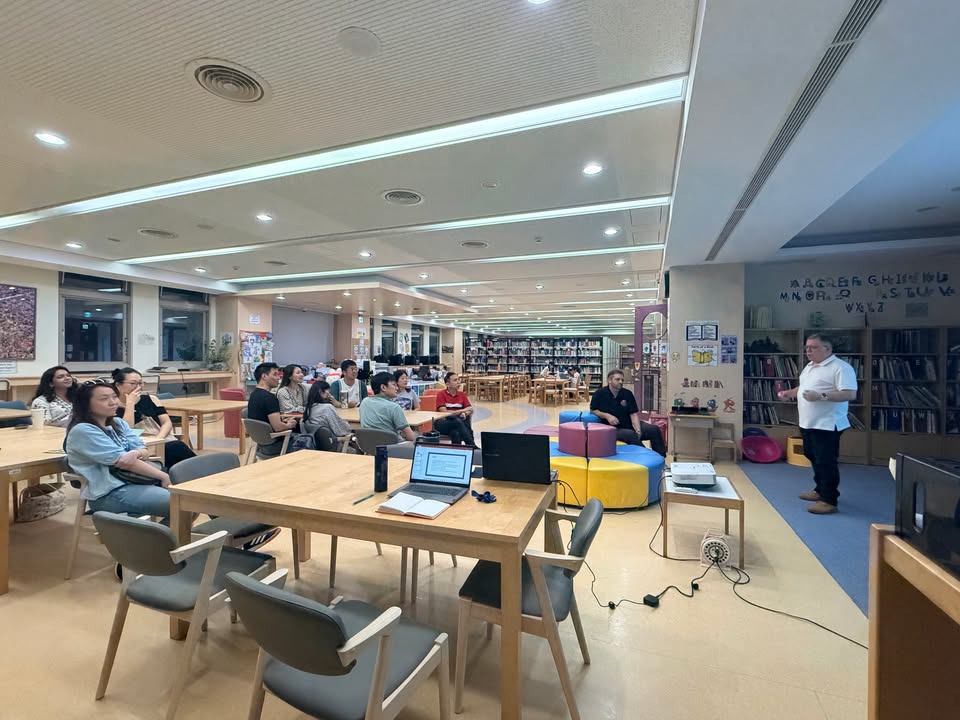 Hsinchu County American School - HCAS 新竹縣康乃薾美國學校